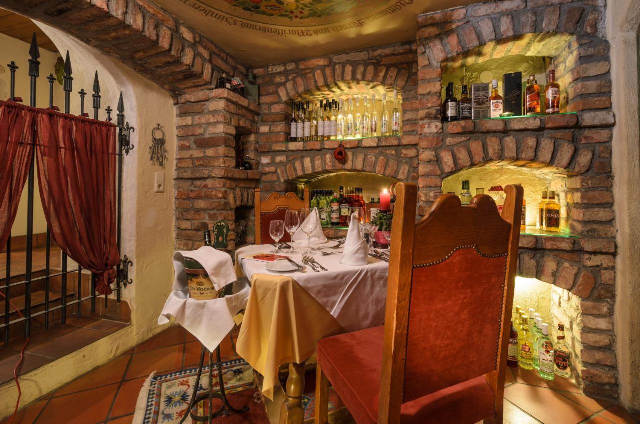 Hotel & Restaurant Wastlwirt Sankt Michael im Lungau Eksteriør billede