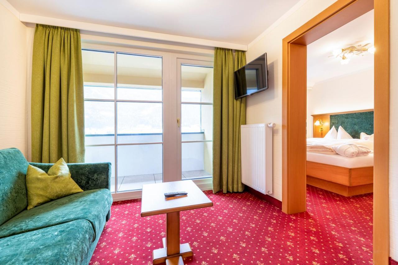 Hotel & Restaurant Wastlwirt Sankt Michael im Lungau Eksteriør billede